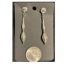 Elegant Vintage Silver Fluted Bead Dangle Screw-back Earrings
